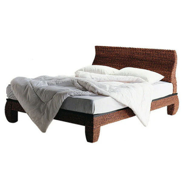 Sea Grass & Wicker Bed -Stylish